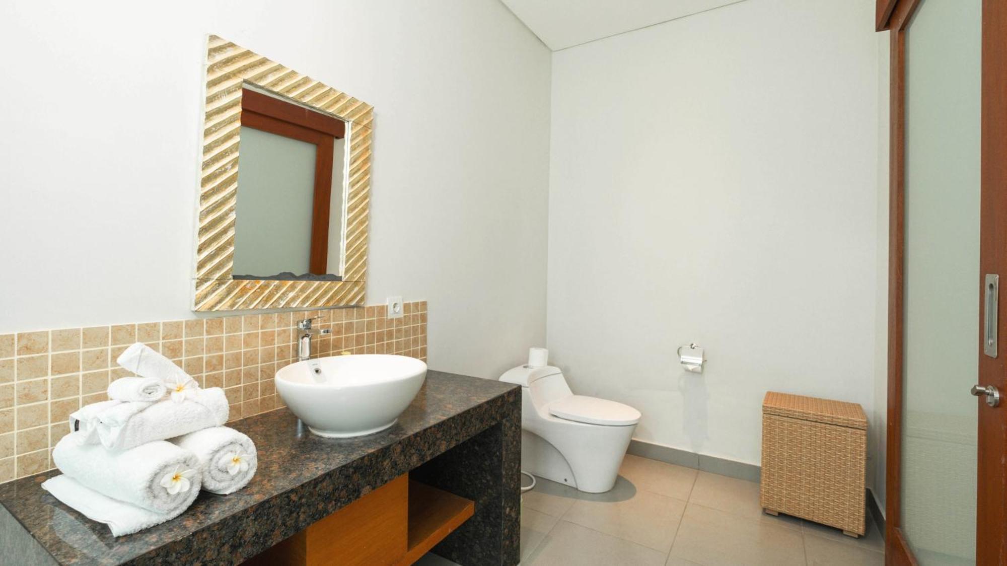 Villa Yenian By Villa Finder Canggu Extérieur photo