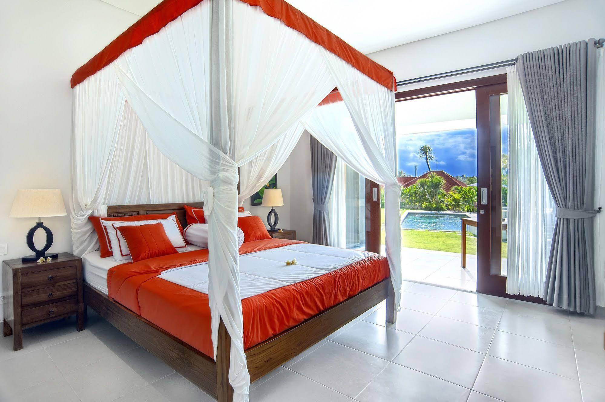 Villa Yenian By Villa Finder Canggu Extérieur photo